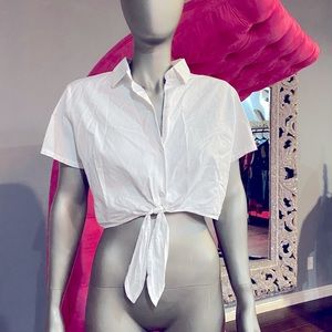 Collard white cropped dress shirt